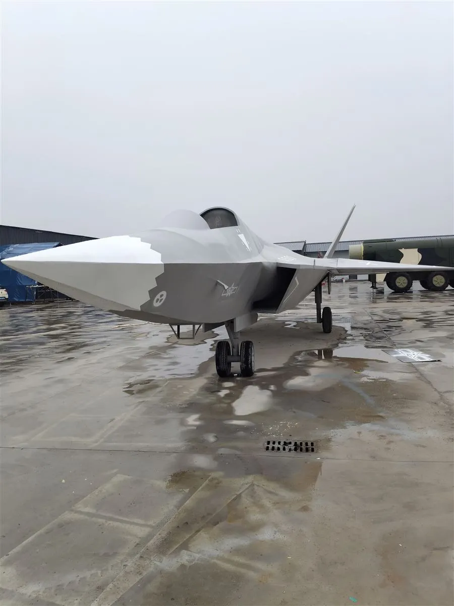 J-20战斗机模型